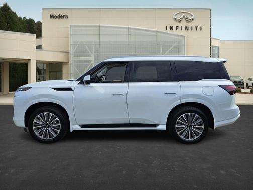 2025 INFINITI QX80 Luxe