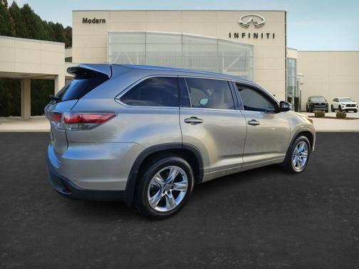 2016 Toyota Highlander Limited Platinum