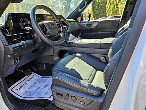 2025 INFINITI QX80 AUTOGRAPH