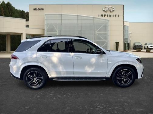 White 2026 Mercedes-Benz GLE 450e Base 4MATIC