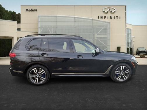 2020 BMW X7 M50i