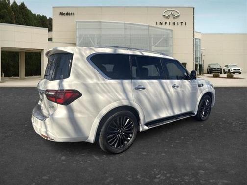 2023 INFINITI QX80 SENSORY