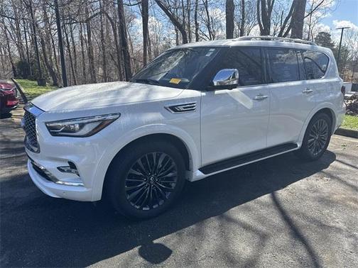 2023 INFINITI QX80 SENSORY