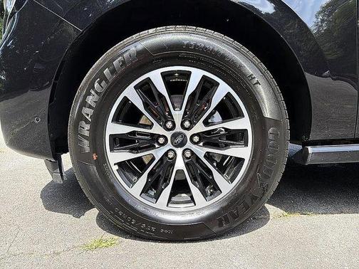 Black 2025 Ford Expedition Max Platinum