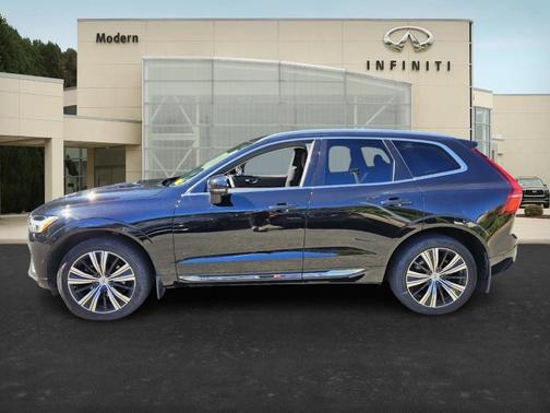 2022 Volvo XC60 B5 Inscription