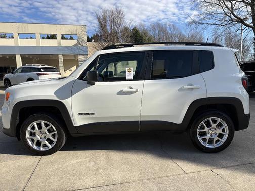 2023 Jeep Renegade Latitude