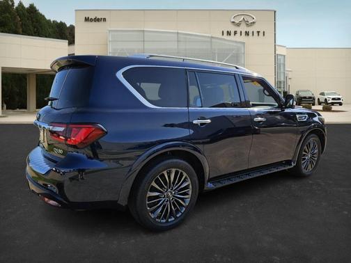 2022 INFINITI QX80 SENSORY