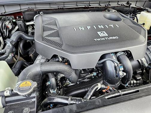 2025 INFINITI QX80 SENSORY