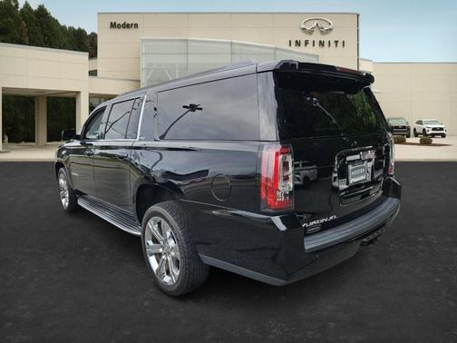 2017 GMC Yukon XL SLT