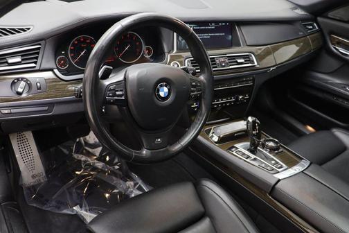 2014 BMW 750 i xDrive