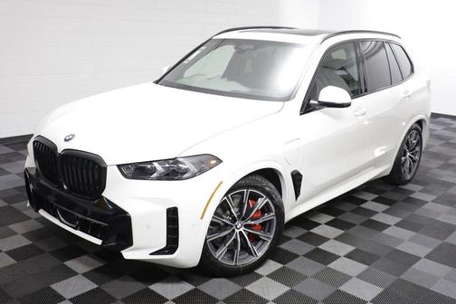 Alpine White 2026 BMW X5 PHEV xDrive50e