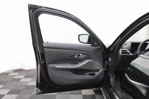 2026 BMW 330 xDrive NA