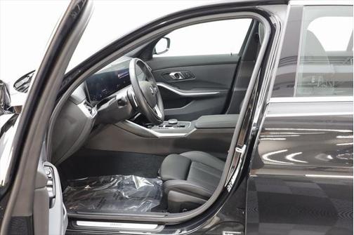 2024 BMW 330 i xDrive