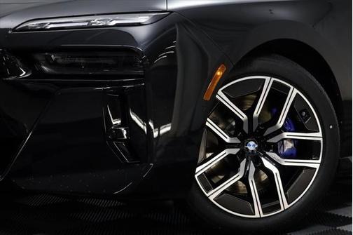 2025 BMW 760 i xDrive