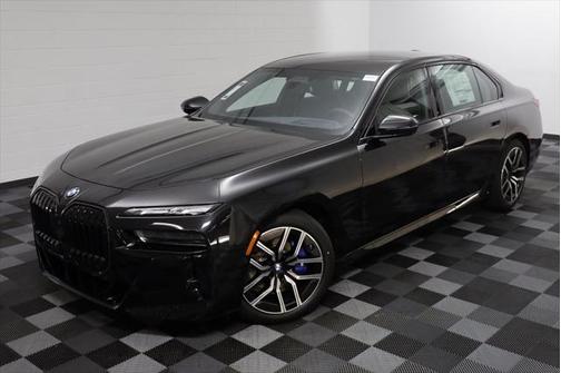 2025 BMW 760 i xDrive