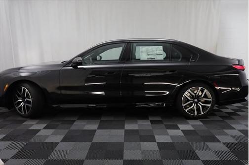 2025 BMW 760 i xDrive
