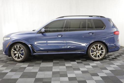 Phytonic Blue Metallic 2022 BMW X7 M50i