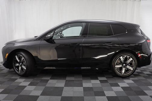 2026 BMW iX xDrive45