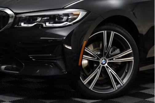 2022 BMW 330 xDrive