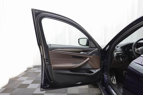 2022 BMW M550 i Xdrive