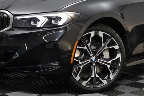 2026 BMW 330 i xDrive