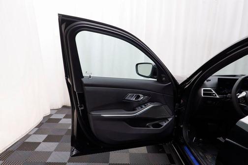 2026 BMW 330 xDrive NA