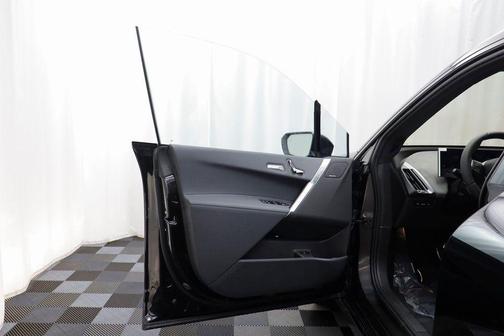 2026 BMW iX xDrive60