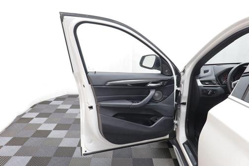 2017 BMW X1 xDrive 28i