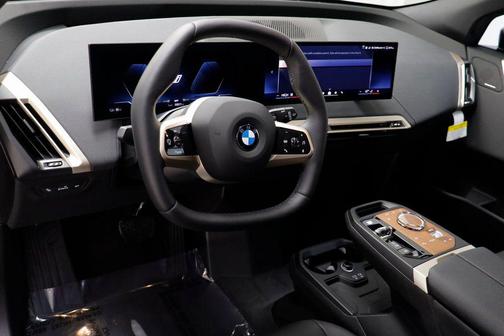 2026 BMW iX xDrive60