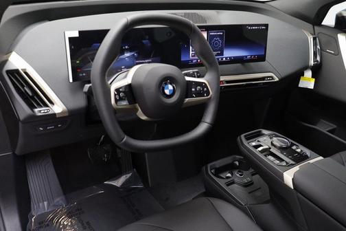 2026 BMW iX xDrive45