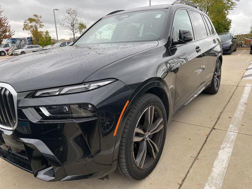 2023 BMW X7 xDrive40i