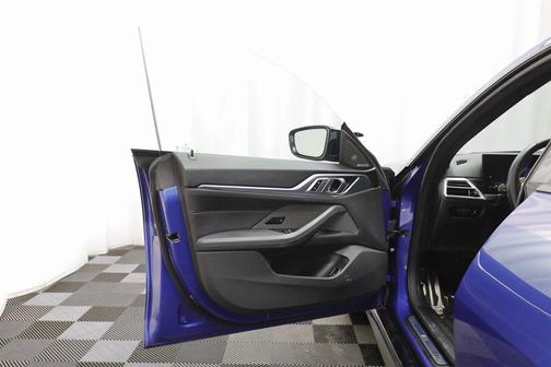 2025 BMW M440 i xDrive