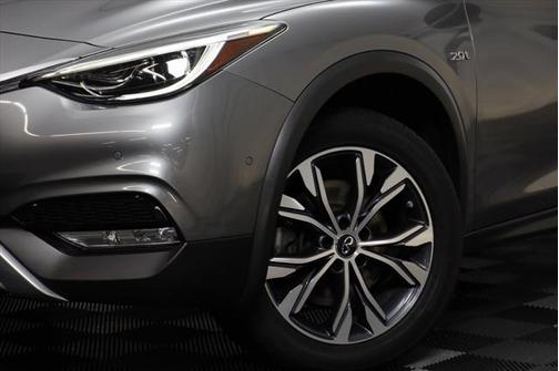 2018 INFINITI QX30 Premium