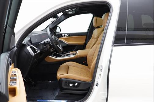 2025 BMW X5 M60i