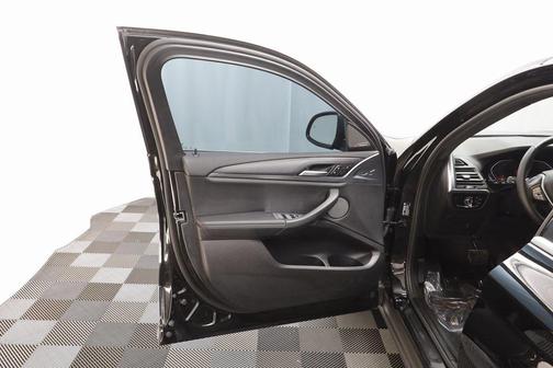 2023 BMW X4 xDrive30i