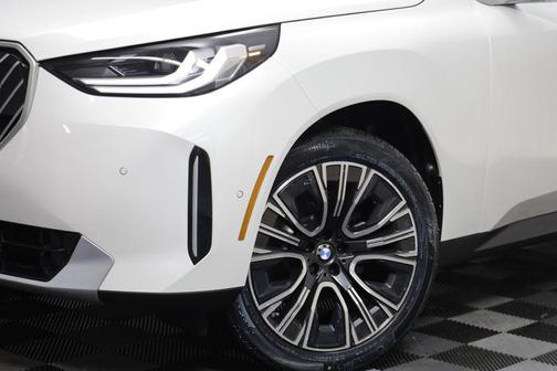 Mineral White Metallic 2026 BMW X3 30 xDrive