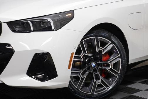 2026 BMW 550e xDrive