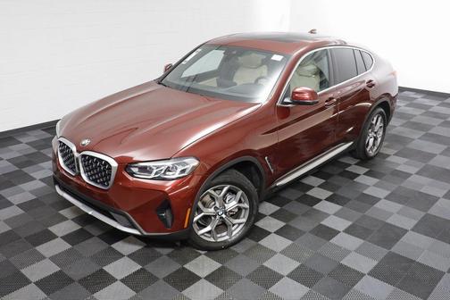 2025 BMW X4 xDrive30i
