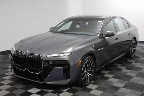 2026 BMW 760 xDrive