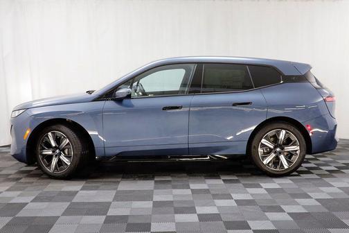 2026 BMW iX xDrive45
