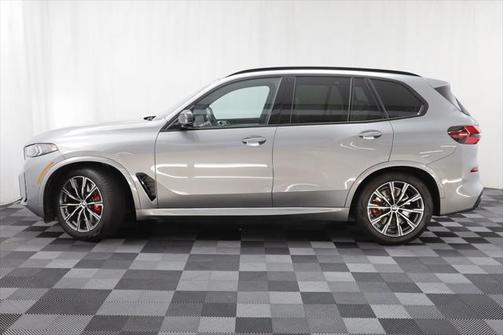 2025 BMW X5 M60i