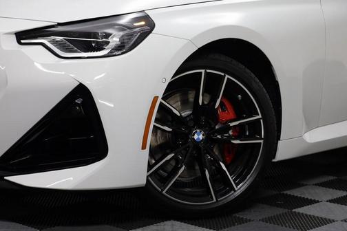 2025 BMW M240 i xDrive