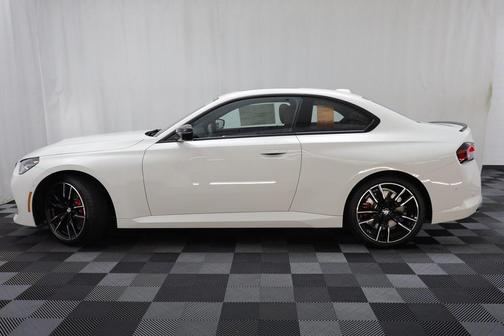 2025 BMW M240 i xDrive