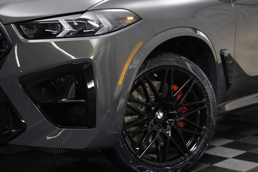 Dravit Grey Metallic 2026 BMW X5 M Base