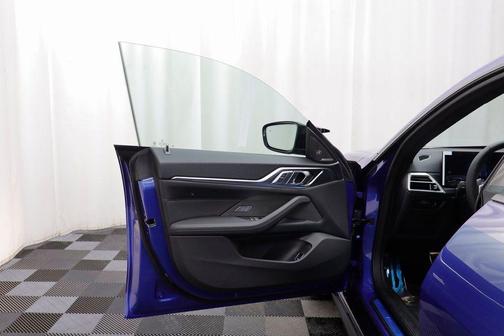 2026 BMW M440 i xDrive