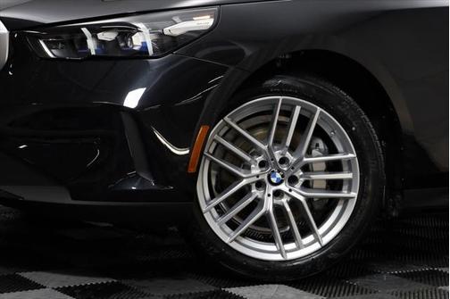 2025 BMW 530 i xDrive