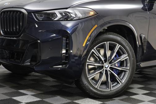 Carbon Black Metallic 2026 BMW X5 xDrive40i