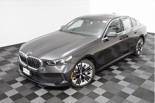 2025 BMW i5 xDrive40