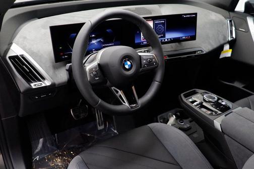 2026 BMW iX xDrive60