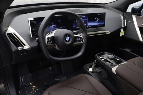 Arctic Race Blue Metallic 2026 BMW iX xDrive45